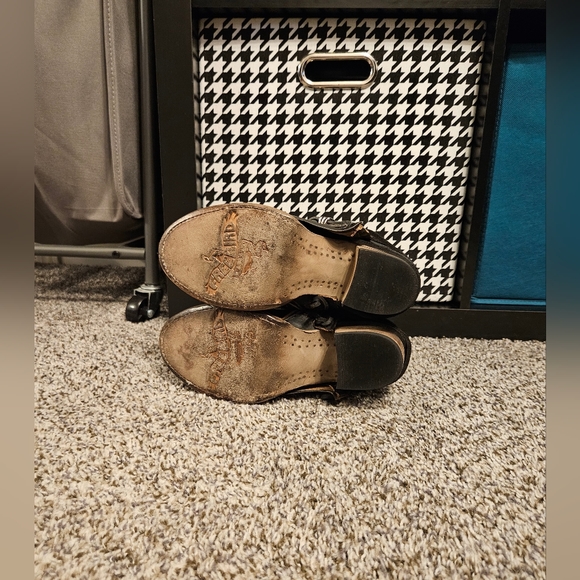 Freebird by Steven - Crue in Black Distressed Size 6 - Picture 5 of 6